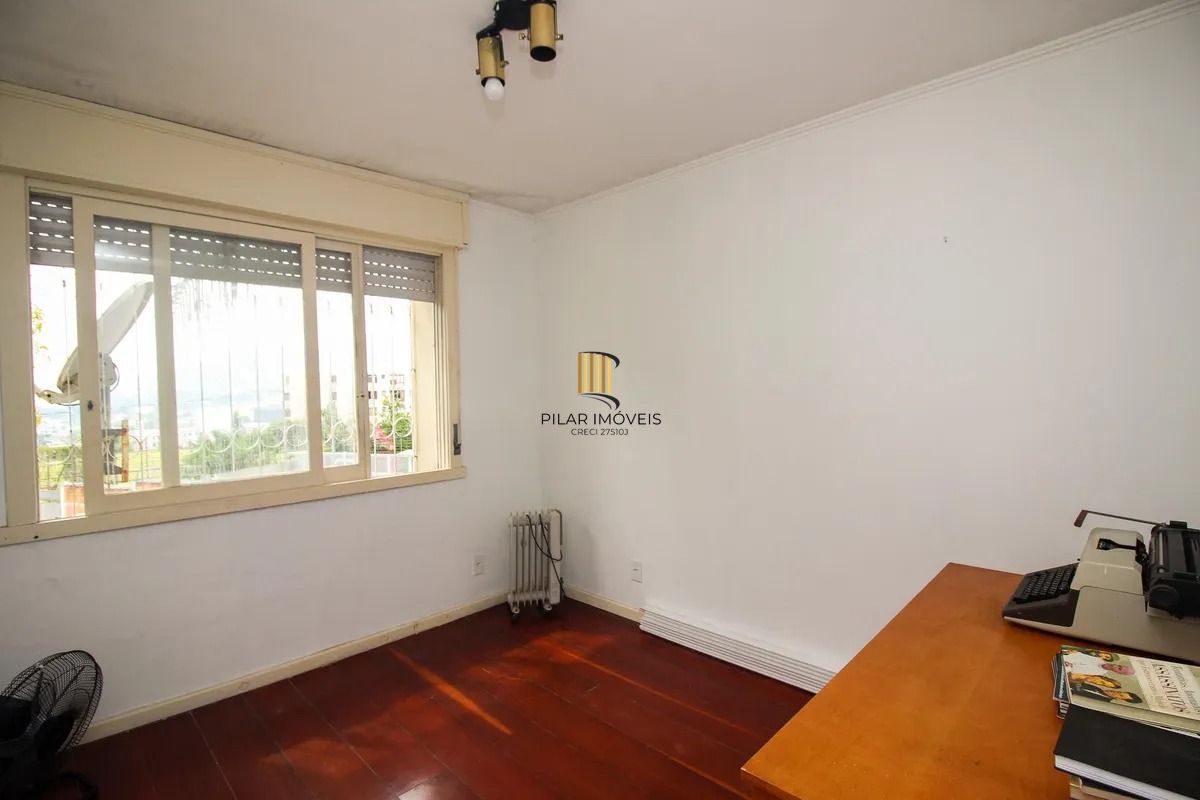 Apartamento dois dormitórios com garagem escriturada
