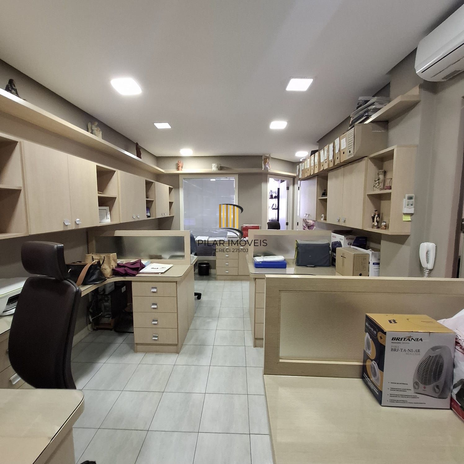 Sala Comercial com vaga para um carro escriturada