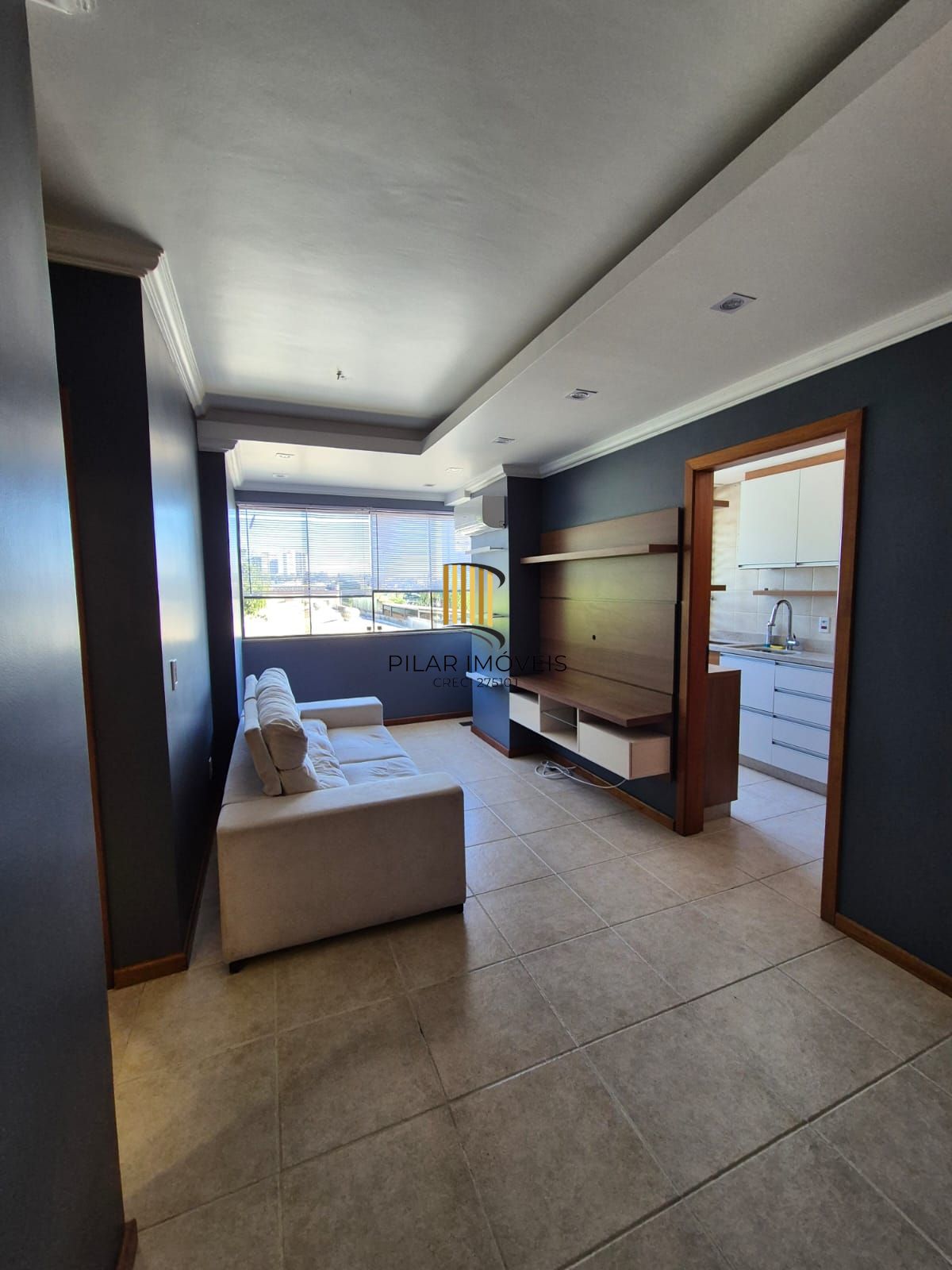 Apartamento 2 dormitórios, com box para carro, no bairro Jardim Leopoldina.