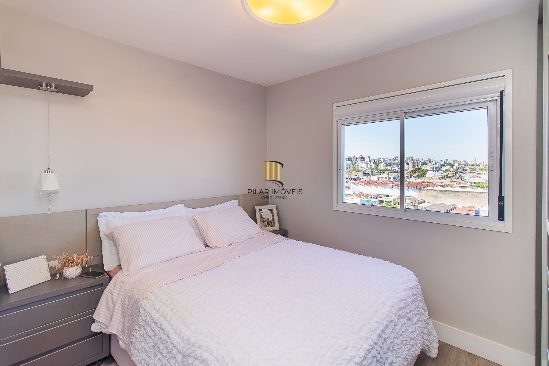 Apartamento 2 dorms, 1  suite e 1 vaga.