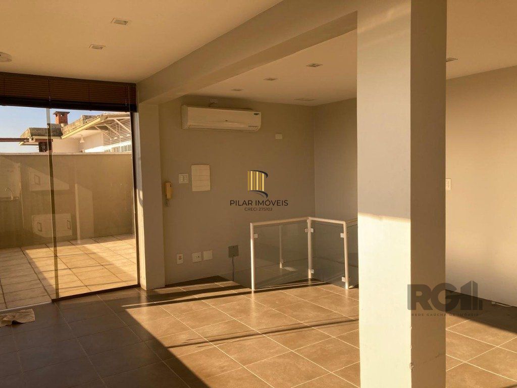 APARTAMENTO DE COBERTURA - 2 dorms. - 1 vaga - 118,02 m² - MENINO DEUS