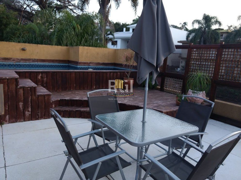 Casa Condominio para Venda - 381.19m², 3 dormitórios, sendo 1 suites, 2 vagas - Menino Deus