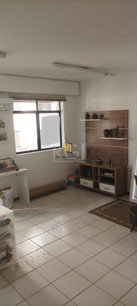 sala - 30,23 m² - Menino Deus