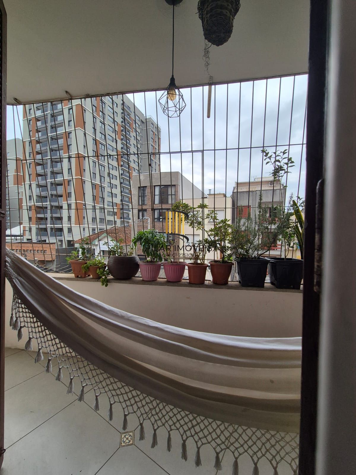 Apto com 2 dormit. na Cidade Baixa