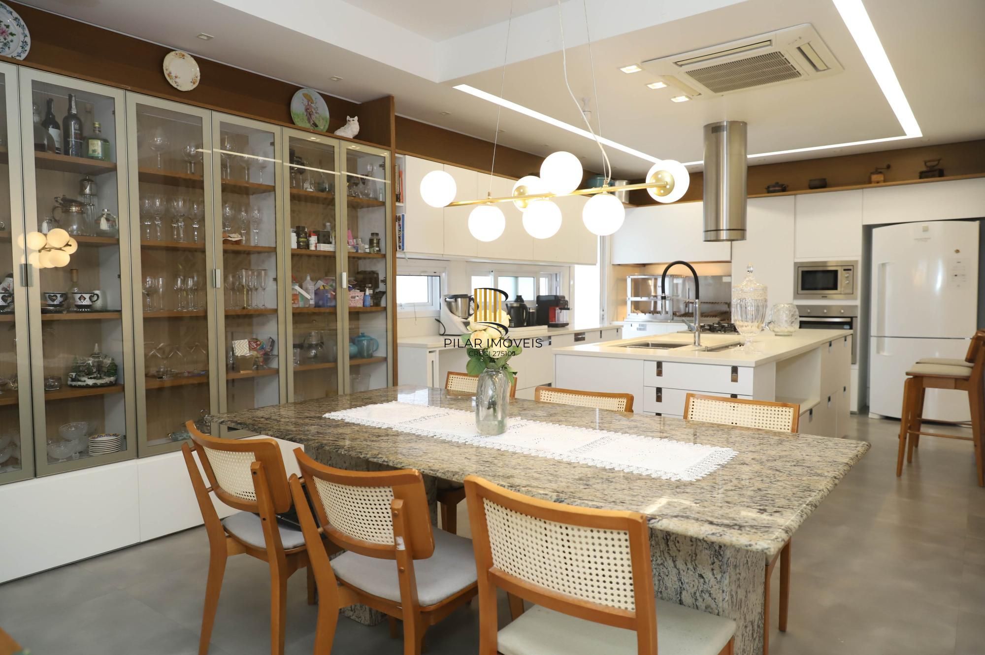 Terraville com 5 suítes