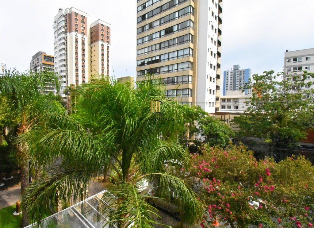 Apartamento 3 dormitórios no bairro Menino Deus