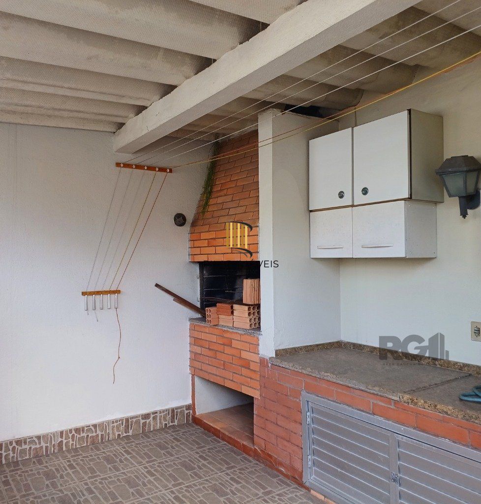 Cobertura com 2 dormitórios e 117m² privativos