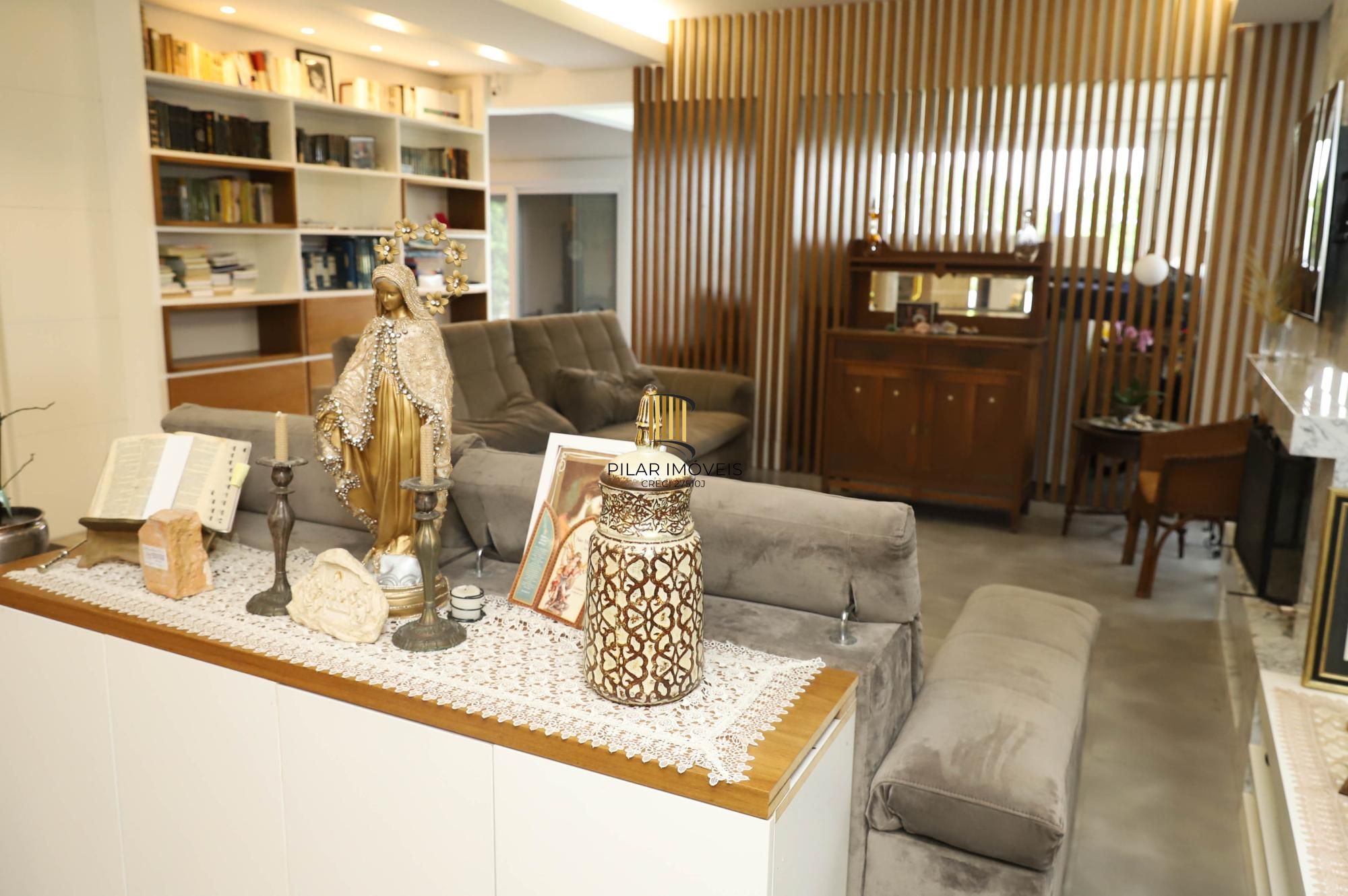 Terraville com 5 suítes