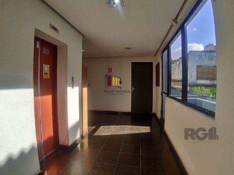 Conjunto de Salas na Rua Érico Veríssimo