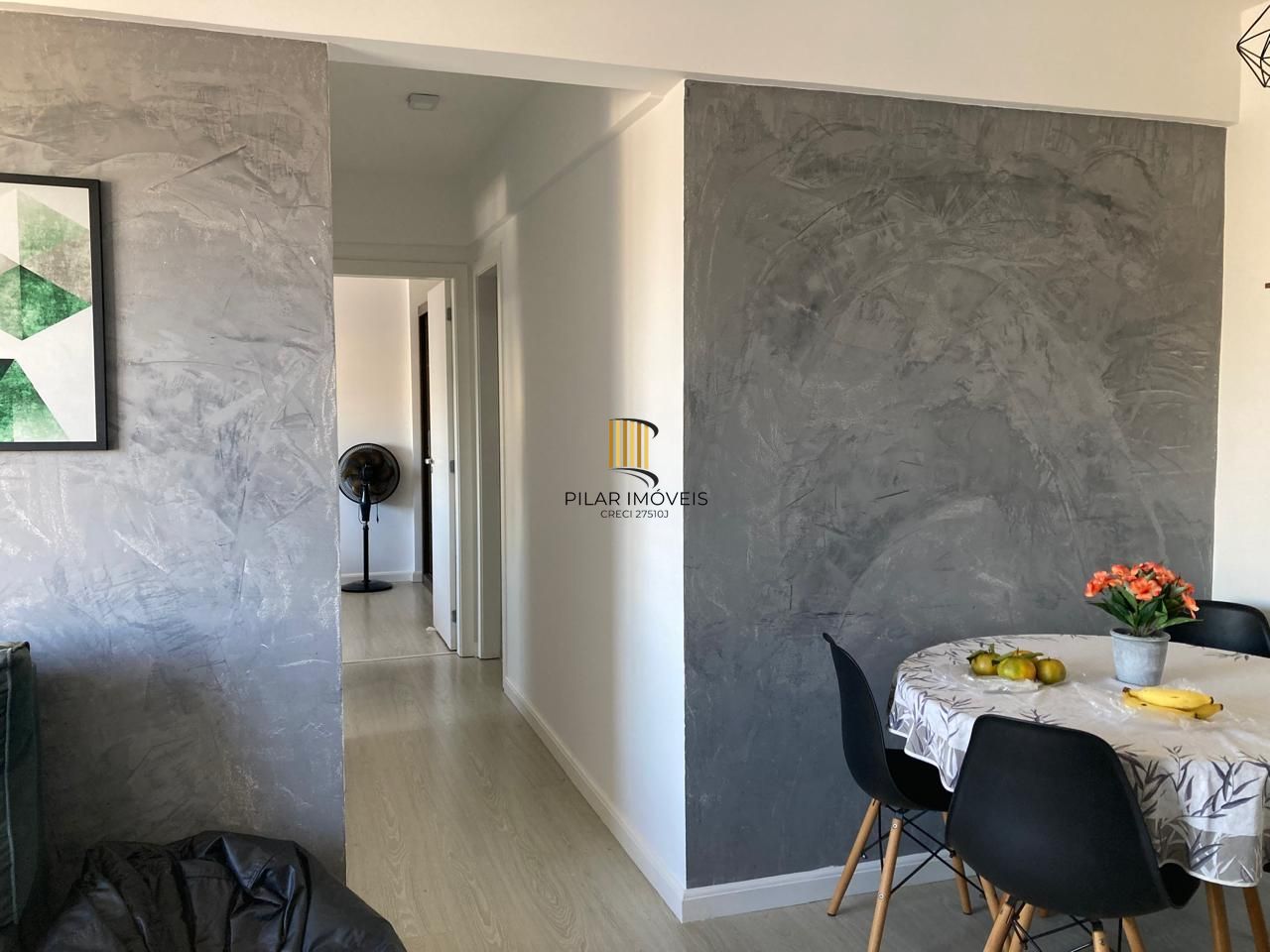 ÓTIMO IMÓVEL, 50 MTS quadrados, 2 DORMITÓRIOS COM VAGA E ELEVADOR