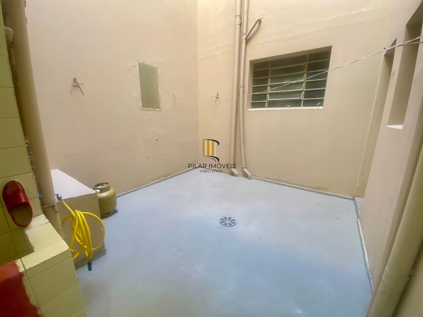 Apartamento garden 3 dormitórios 2 banheiros 128m2 e vaga coberta, Menino Deus