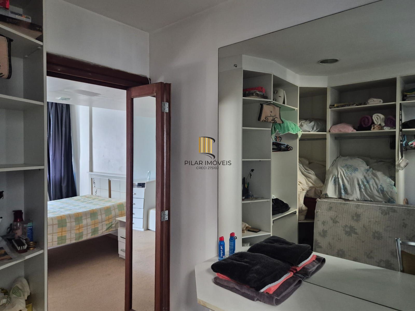 3 Dormitórios transformado em um com closet