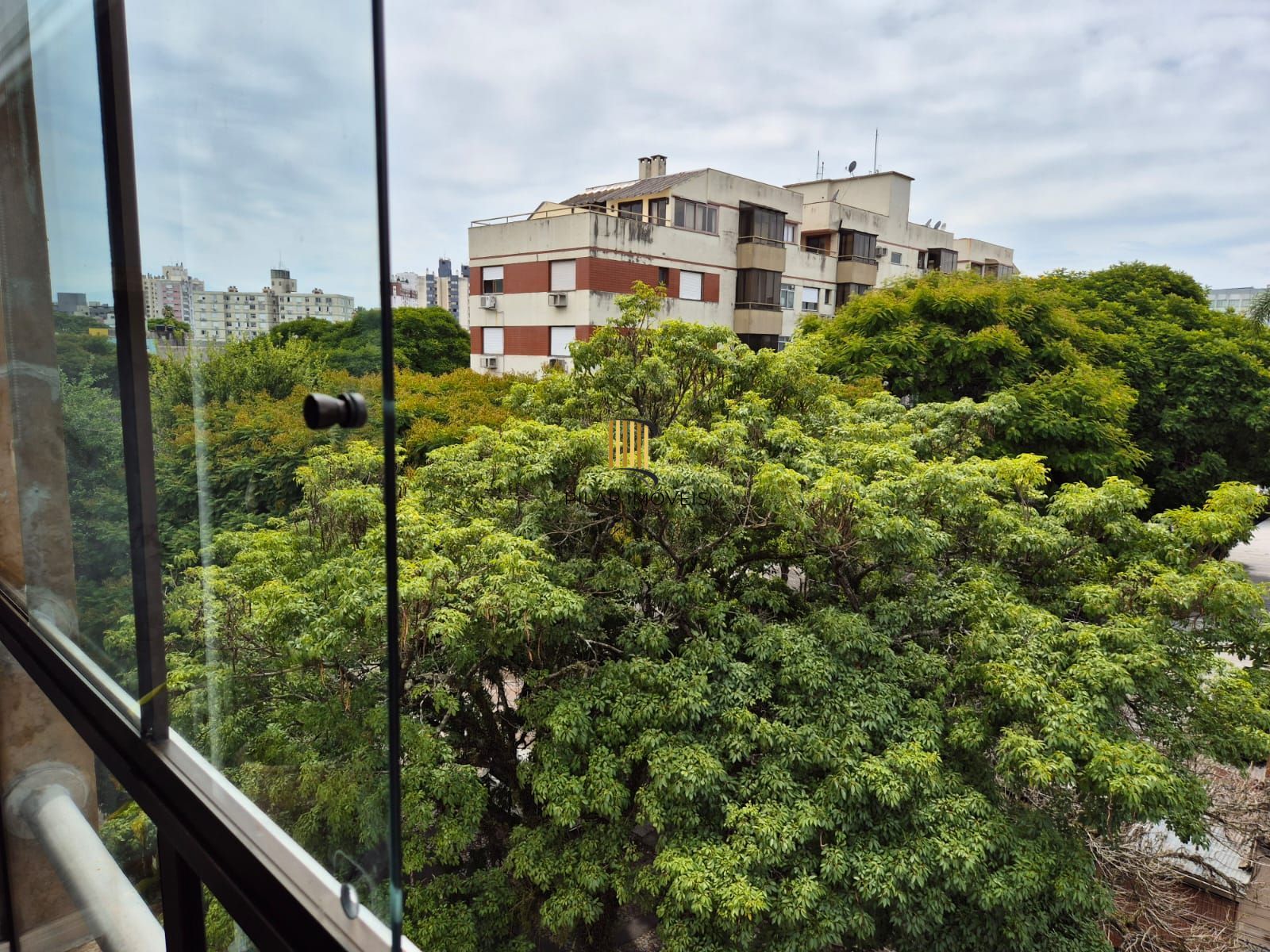 Cobertura reformada com churrasqueira