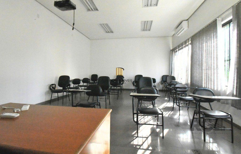 PRÉDIO - 319,00 m² - MENINO DEUS