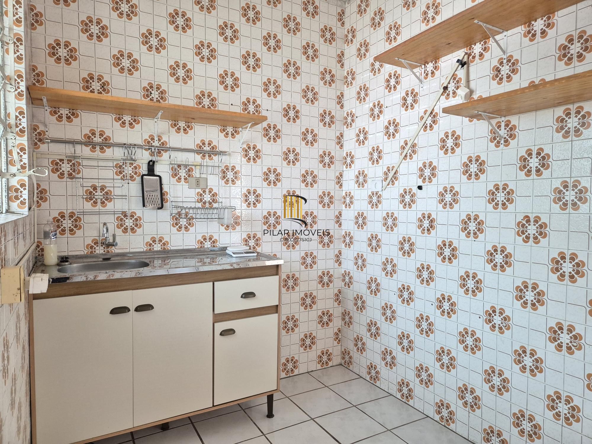 Um dormitório em 50m²