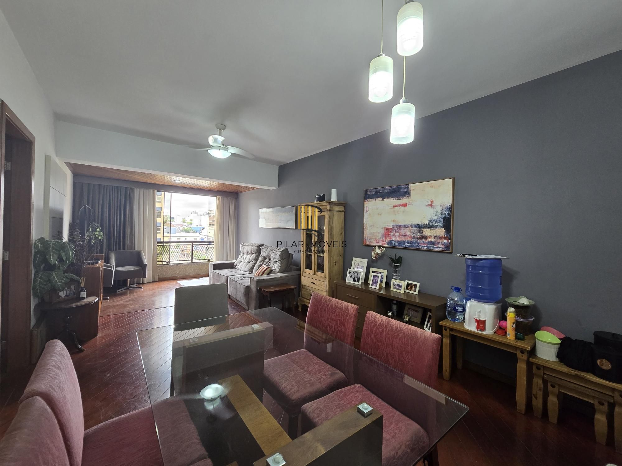 Apartamento 3 dormitórios no bairro Azenha
