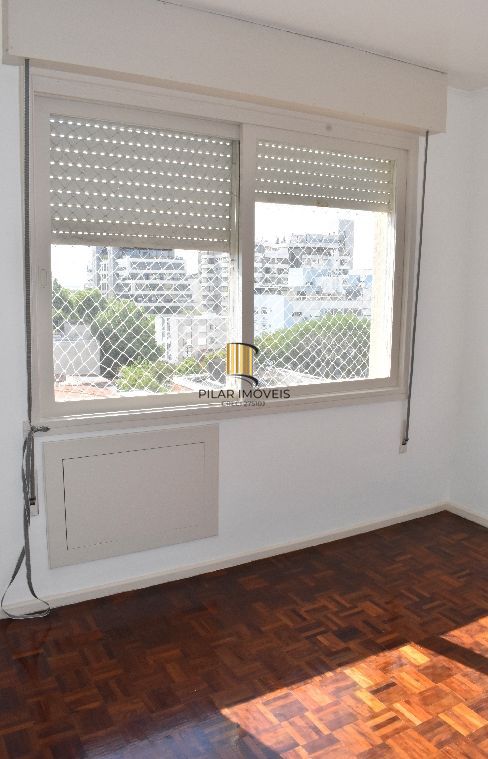Apartamento 3 dormitorios vaga coberta Menino Deus