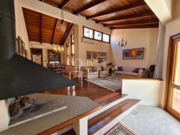 Cobertura para Venda - 263.45m², 3 dormitórios, sendo 1 suites, 2 vagas - Mont Serrat