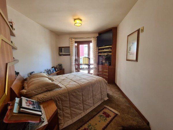 Cobertura para Venda - 263.45m², 3 dormitórios, sendo 1 suites, 2 vagas - Mont Serrat