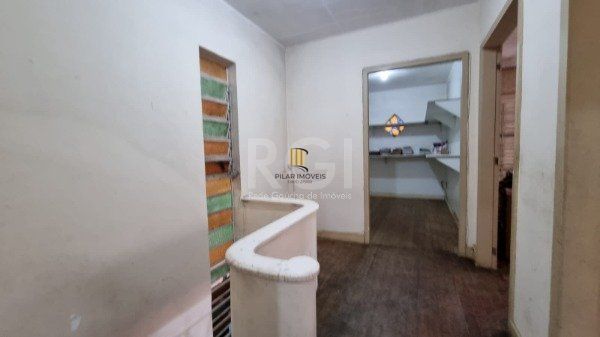 Casa para Venda - 200m², 2 dormitórios, 1 vaga - Moinhos de Vento