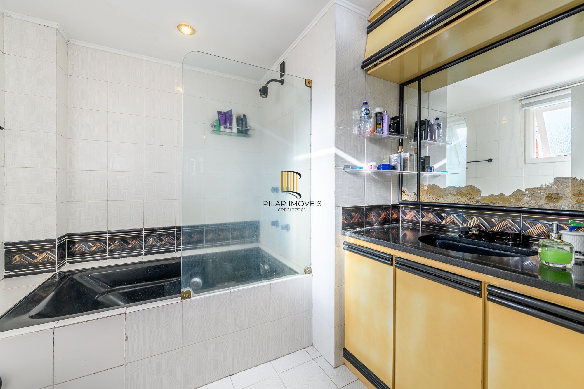 Apartamento com cobertura a venda no bairro Petrópolis