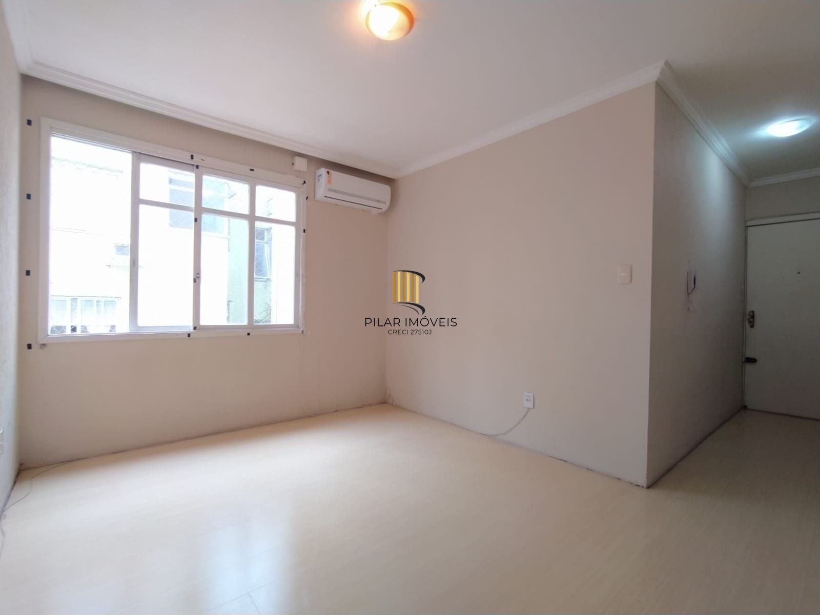 Apartamento  01 dormitório  48,96m  privativos no Bairro São João