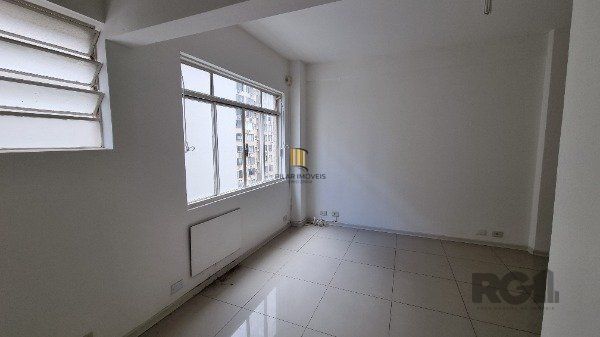 Apartamento studio no Ed. Nautilus a venda -