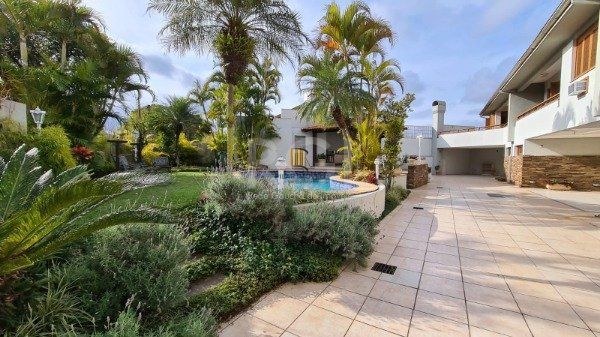 Casa Condominio para Venda - 420m², 4 dormitórios, sendo 4 suites, 2 vagas - Três Figueiras