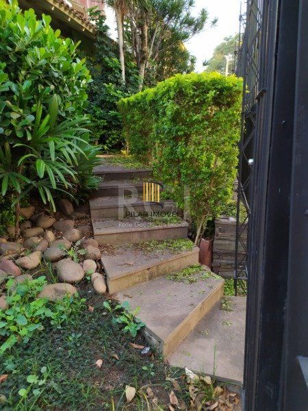 Casa para Venda - 352m², 5 dormitórios, sendo 1 suites, 4 vagas - Rubem Berta