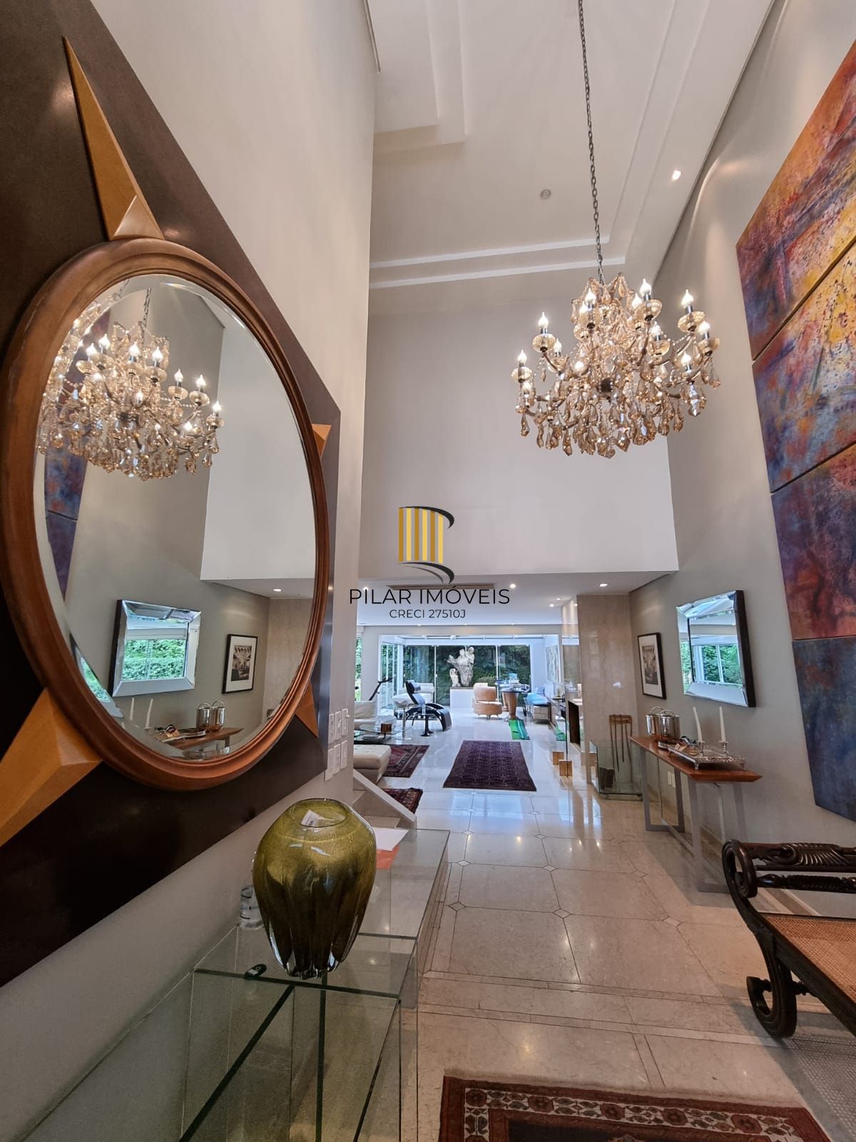 Casa em condomínio 515,73m2, 04 suítes no Bairro Boa Vista