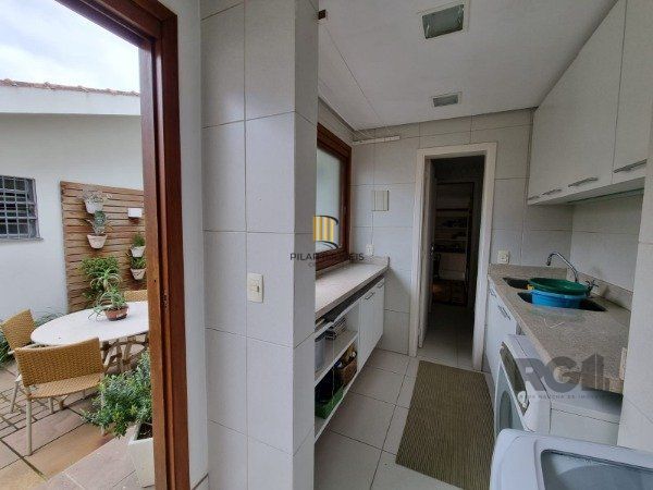 Casa a venda 03 dormitórios 280mq Jardim Lindóia