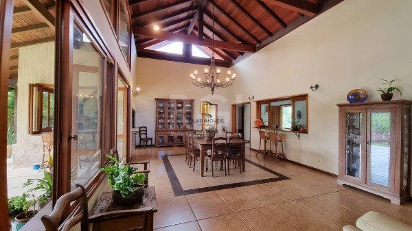 Casa para Venda - 600m², 4 dormitórios, sendo 4 suites, Vila Nova