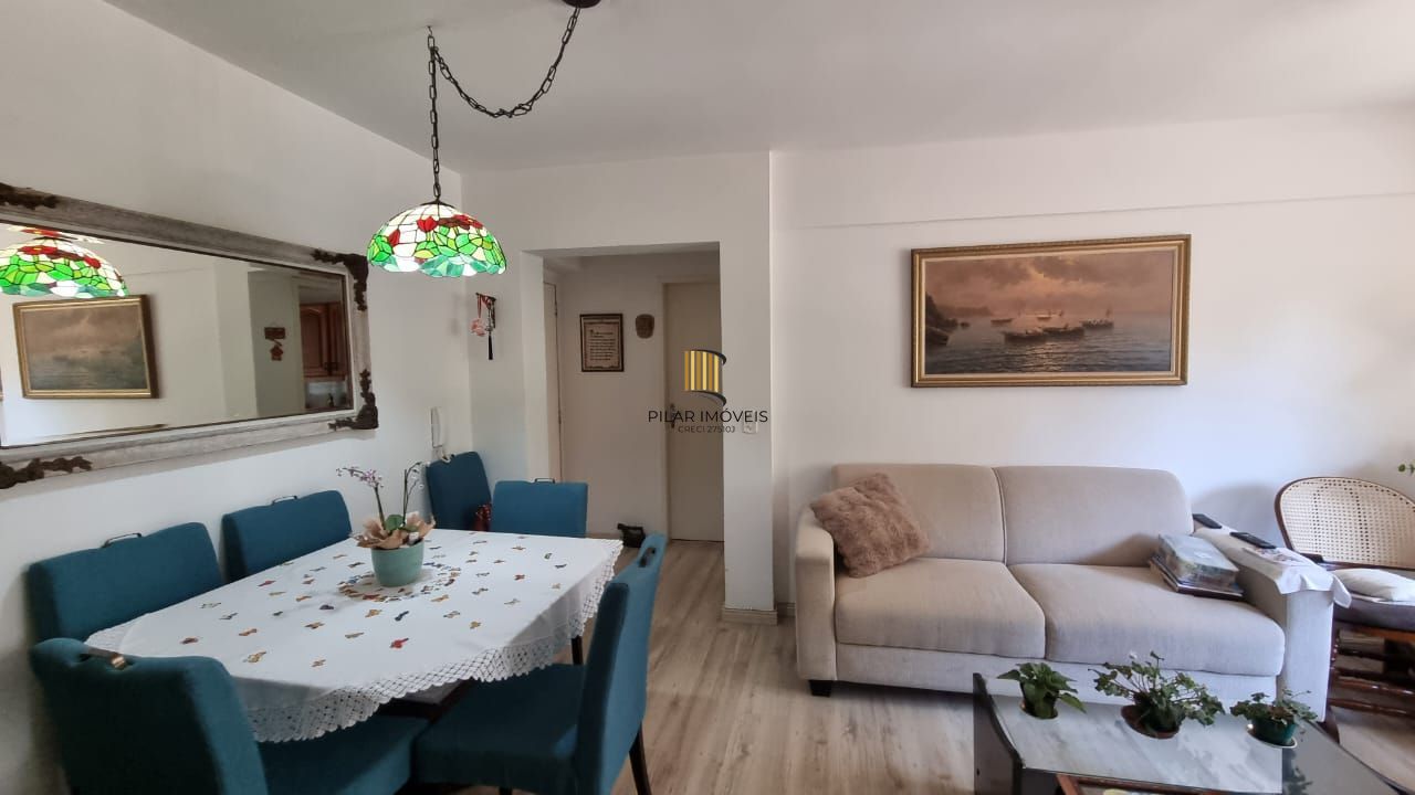 Apartamento 02 dormitórios a venda, térreo, com uma vaga de estacionamento no Bairro Auxiliadora