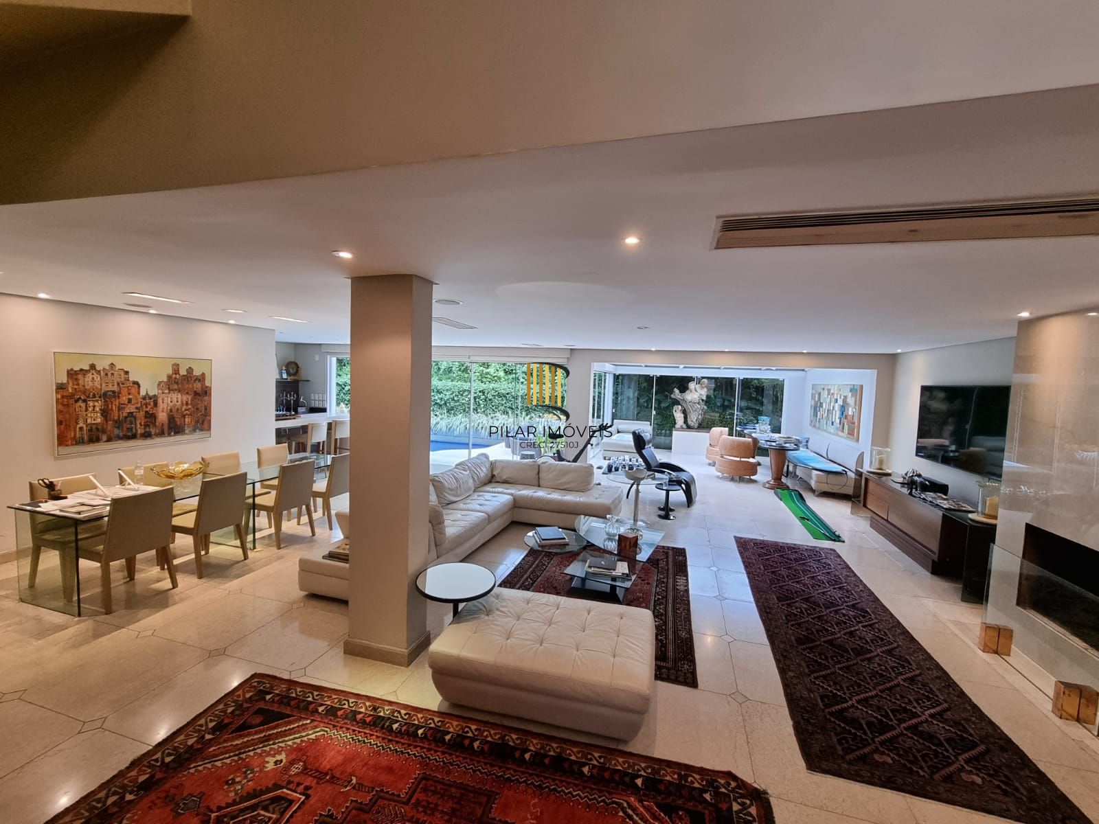 Casa em condomínio 515,73m2, 04 suítes no Bairro Boa Vista