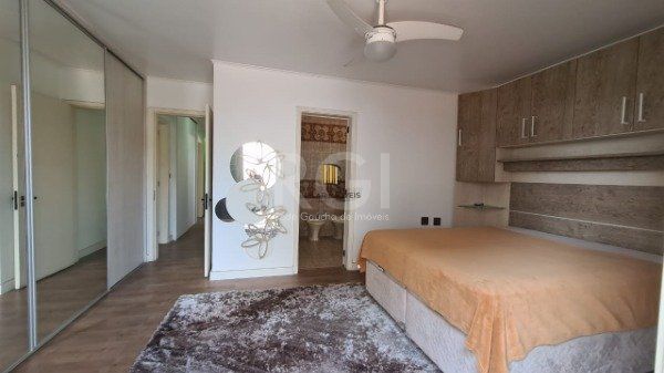 Casa para Venda - 352m², 5 dormitórios, sendo 1 suites, 4 vagas - Rubem Berta