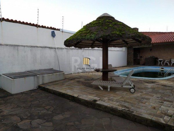 Casa para Venda - 352m², 5 dormitórios, sendo 1 suites, 4 vagas - Rubem Berta