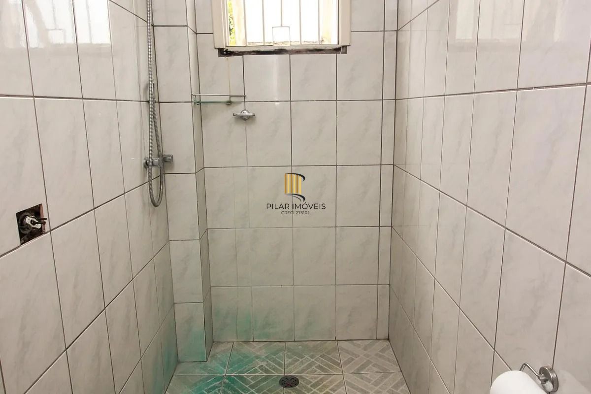 Apartamento dois dormitórios com garagem escriturada