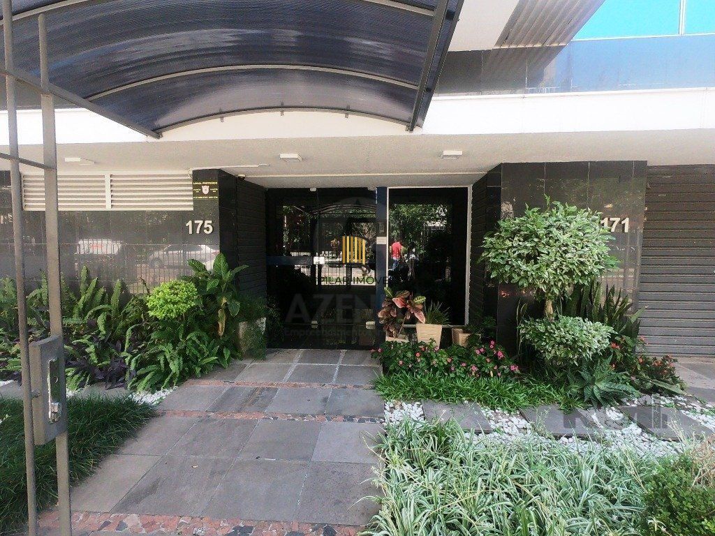 Sala de frente com vaga