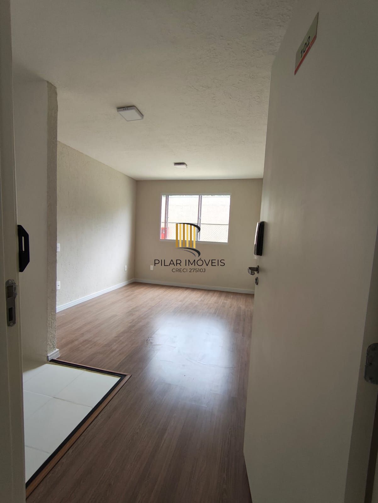 Apartamento 2 D  1 vaga