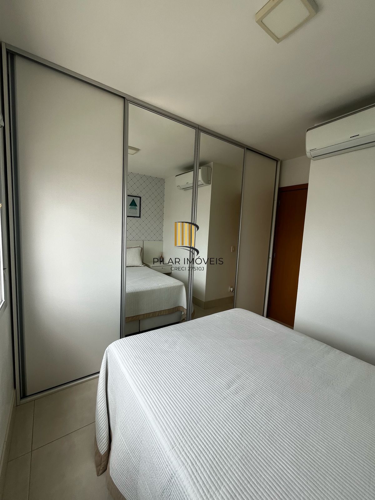 Amplo apartamento de 1 dormitório totalmente mobiliado