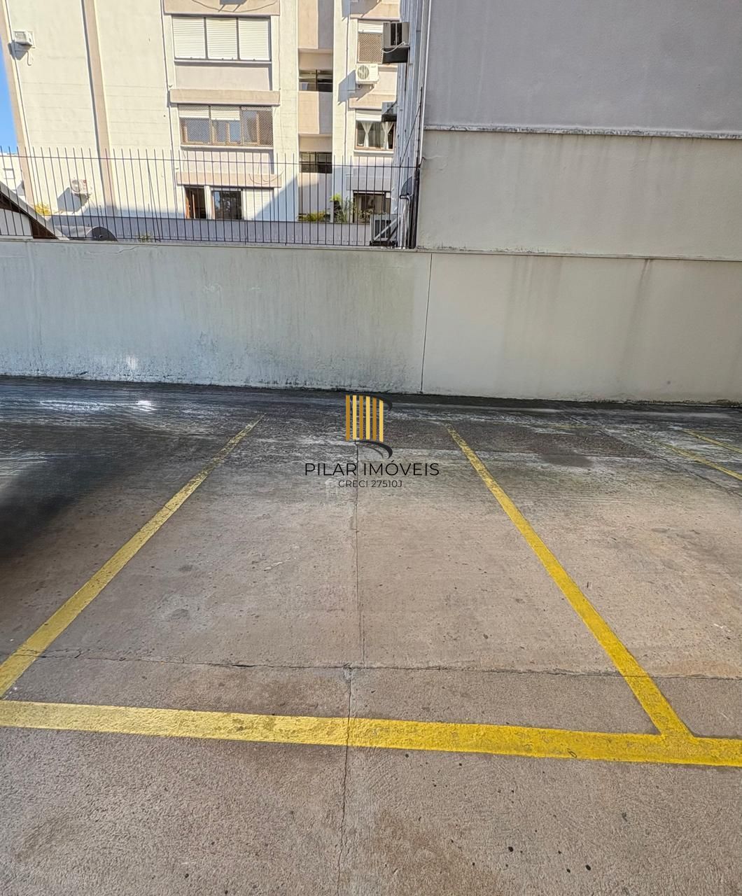 Sala/comercial 41,66 no Menino Deus