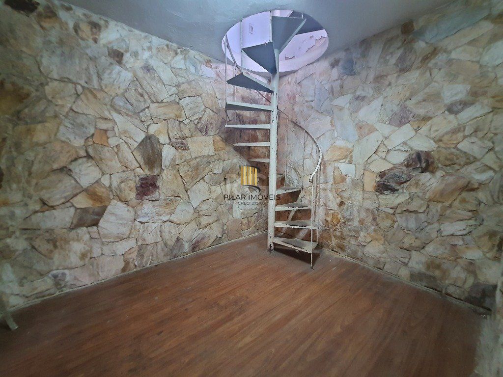 Casa para Venda - 300m², 3 dormitórios, sendo 3 suites, 5 vagas - Santana