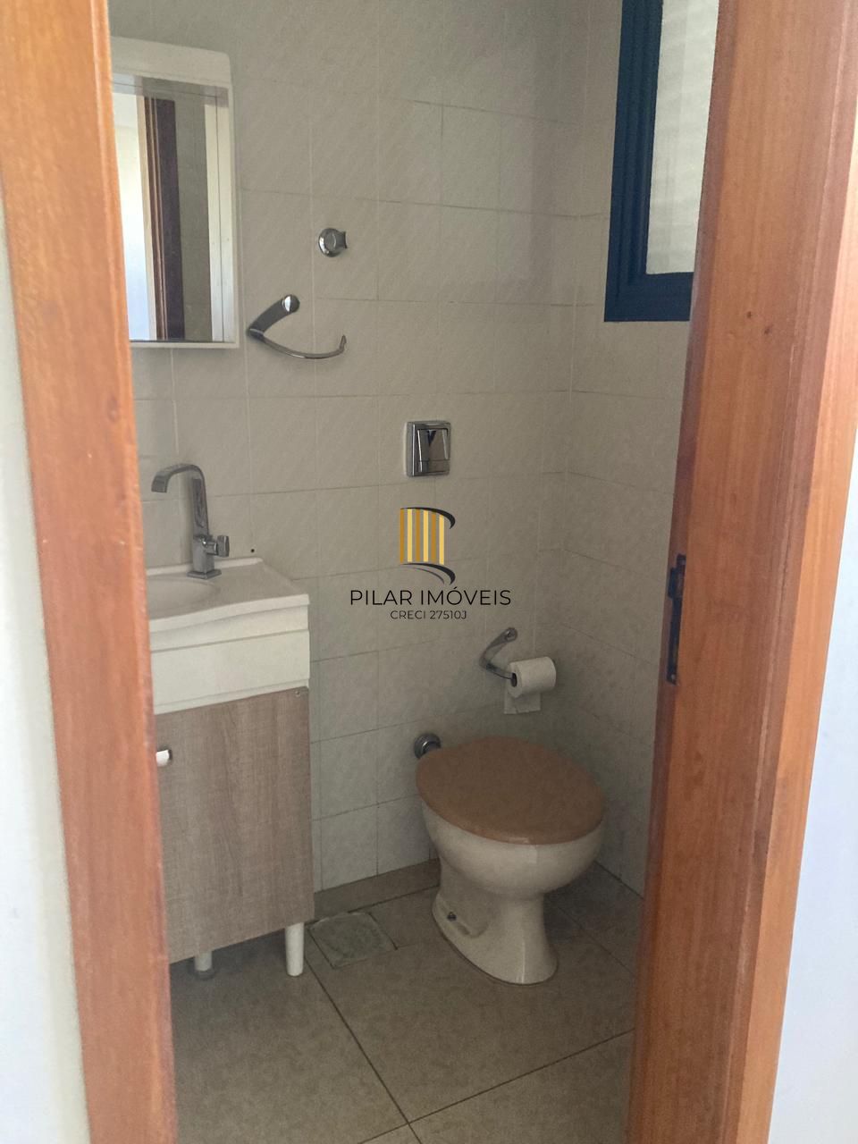 Conjunto de Salas na Rua Érico Veríssimo