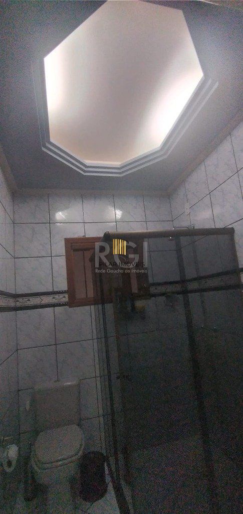 Casa para Venda - 243m², 2 dormitórios, sendo 1 suites, 3 vagas - Glória
