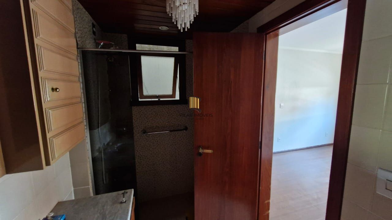 Apartamento na Av. Getulio Vargas com 3 dormitórios sendo uma suíte, 1 garagem
