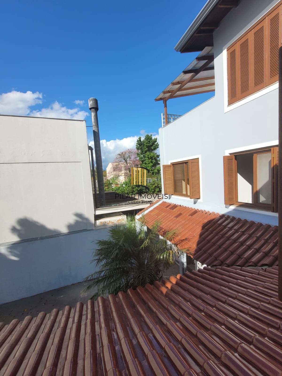 Casa no bairro Ipanema com 291 m² de área privativa e 8 garagens