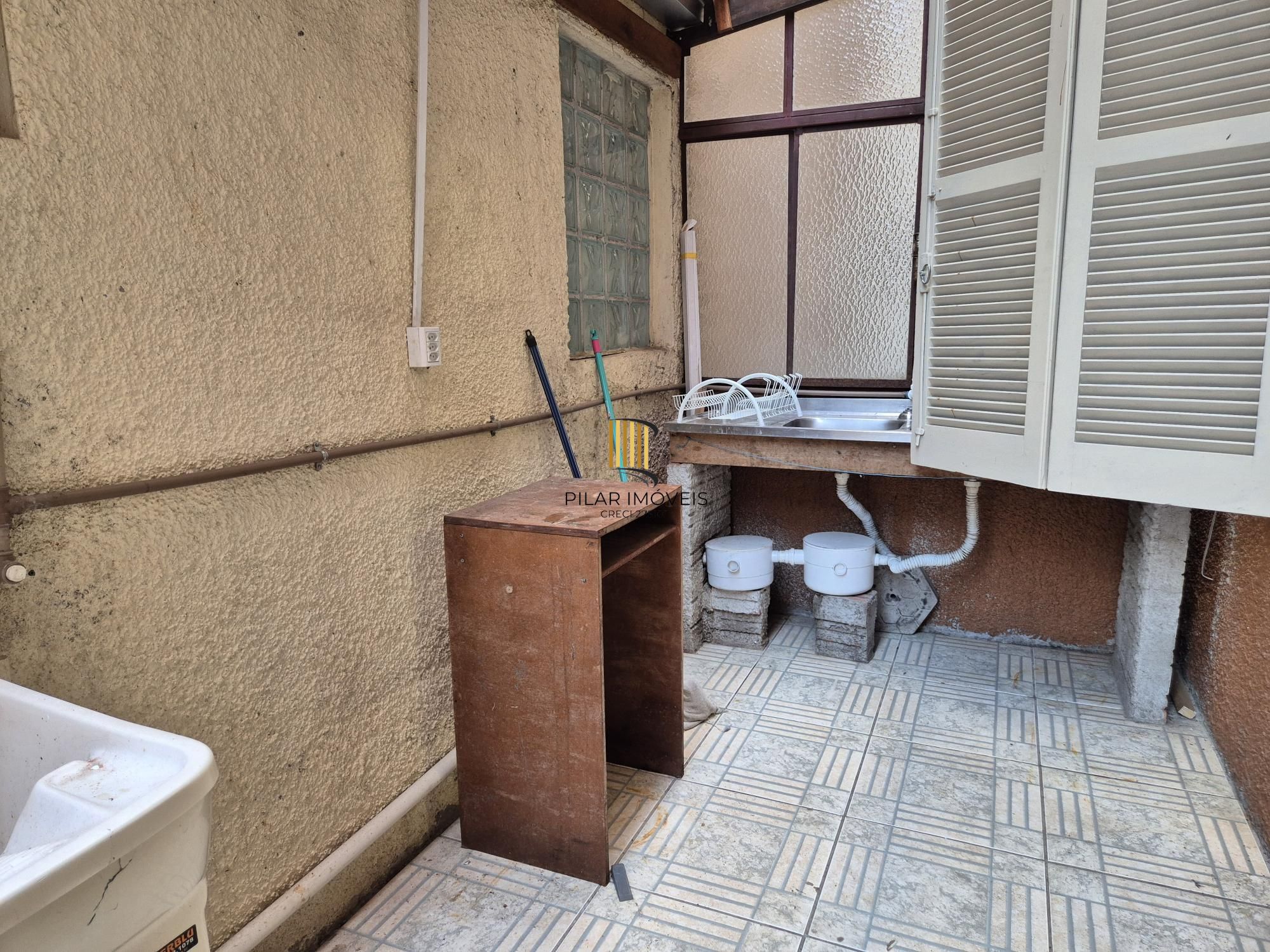 2 dormitório com área externa e churrasqueira