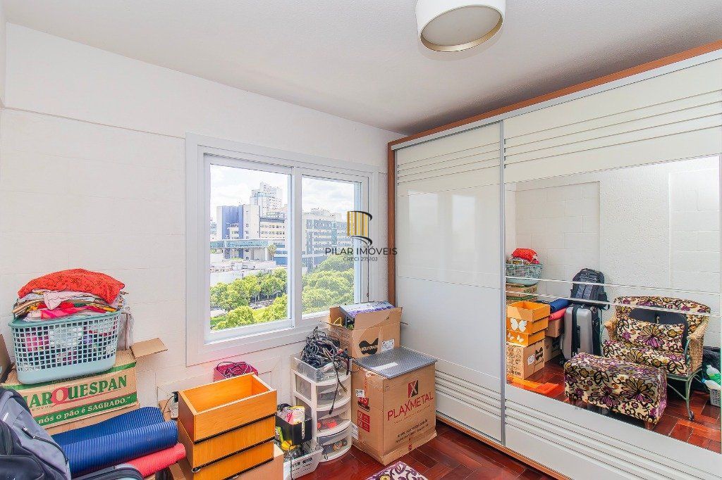 APARTAMENTO 2 DOMITÓRIOS NO BOM FIM, GARAGEM ELEVADOR PROXIMO A UFRGS PORTO ALEGRE