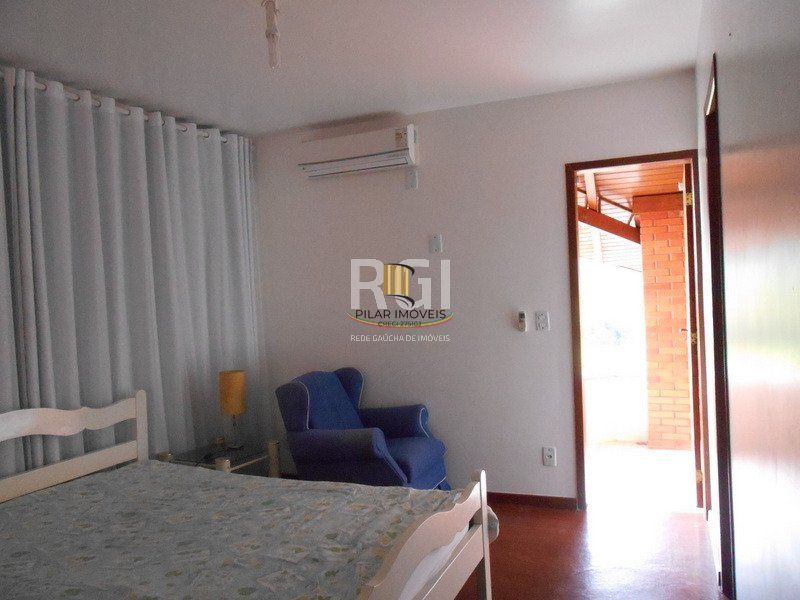 Casa para Venda - 430m², 3 dormitórios, sendo 1 suites, 2 vagas - Vila Nova