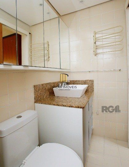 APARTAMENTO - 3 dorms. - 1 vaga - 83,00 m² - MENINO DEUS